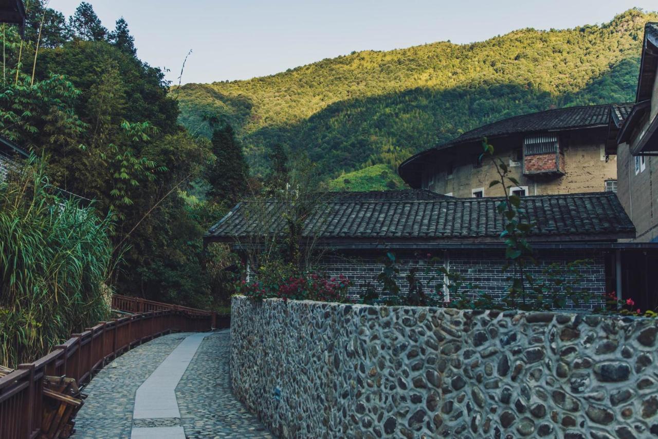 Hotel Tsingpu Tulou Retreat Zhangzhou Exterior foto